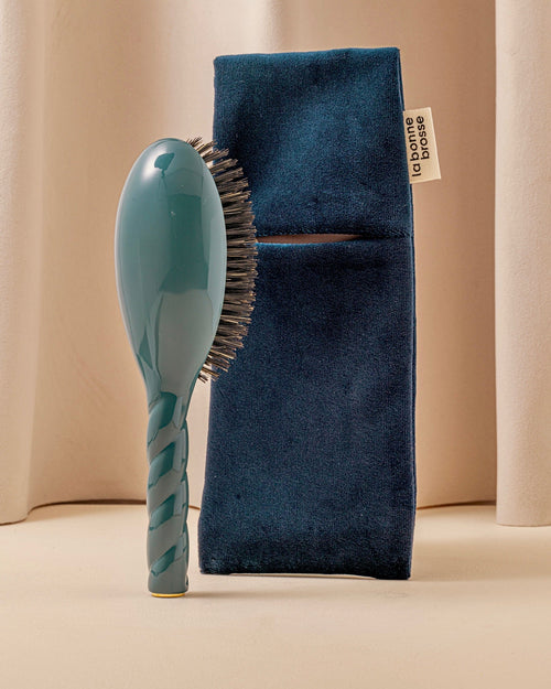 La Pochette "Grande Brosse" Bleu Nuit
