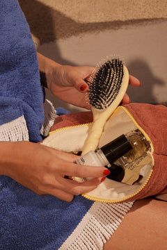 N.03 La Brosse Cuir Chevelu Sensible l'Indispensable Douceur Ivoire Cair
