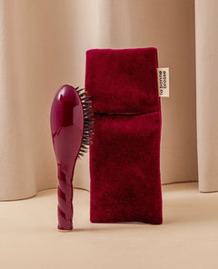 La Pochette "Petite Brosse" Rouge Cerise