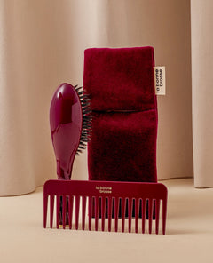 La Pochette "Petite Brosse" Rouge Cerise