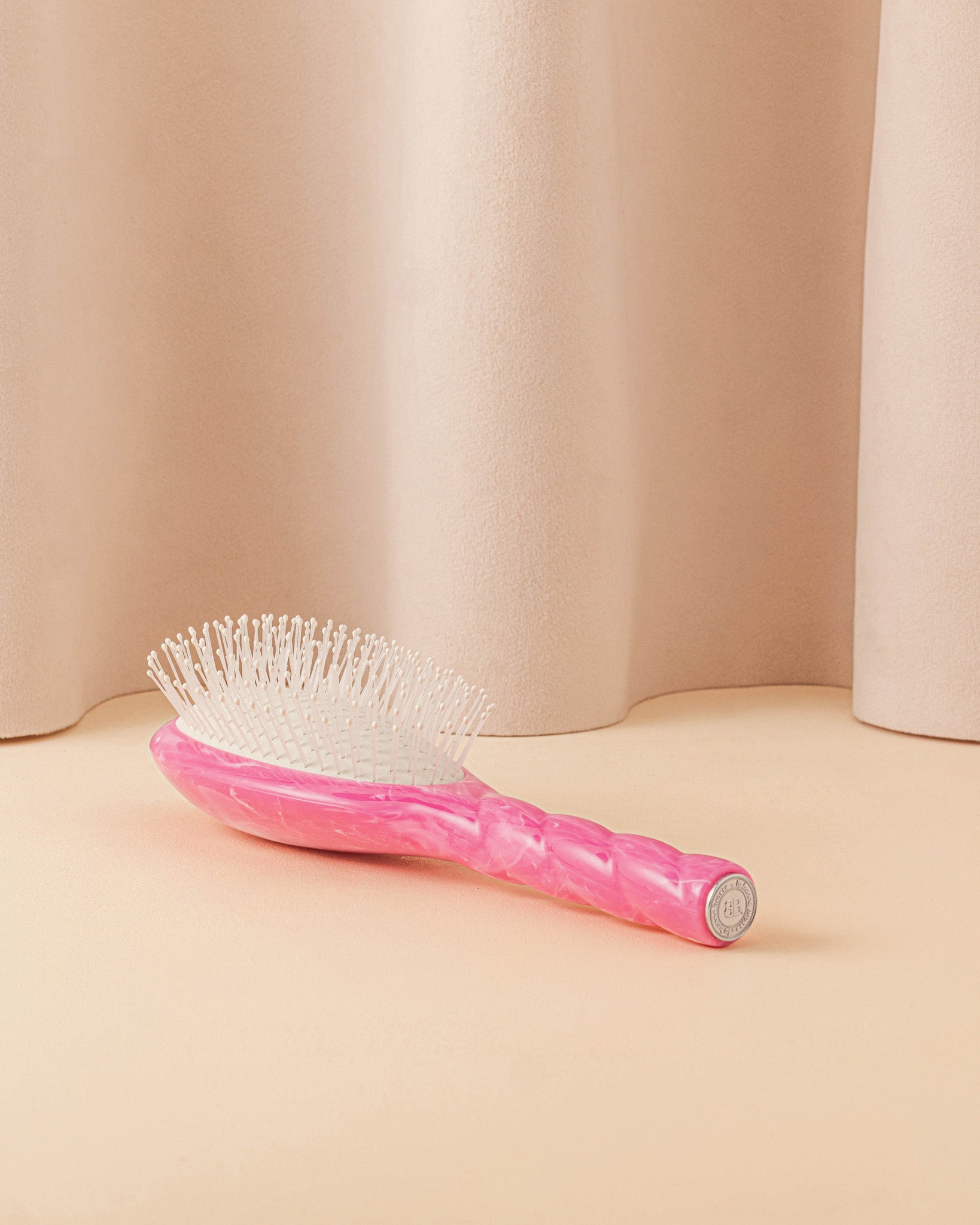 Roseanna x La Bonne Brosse N.04 La Brosse Démêlante & Massante La Miracle Salty Gelato Rose