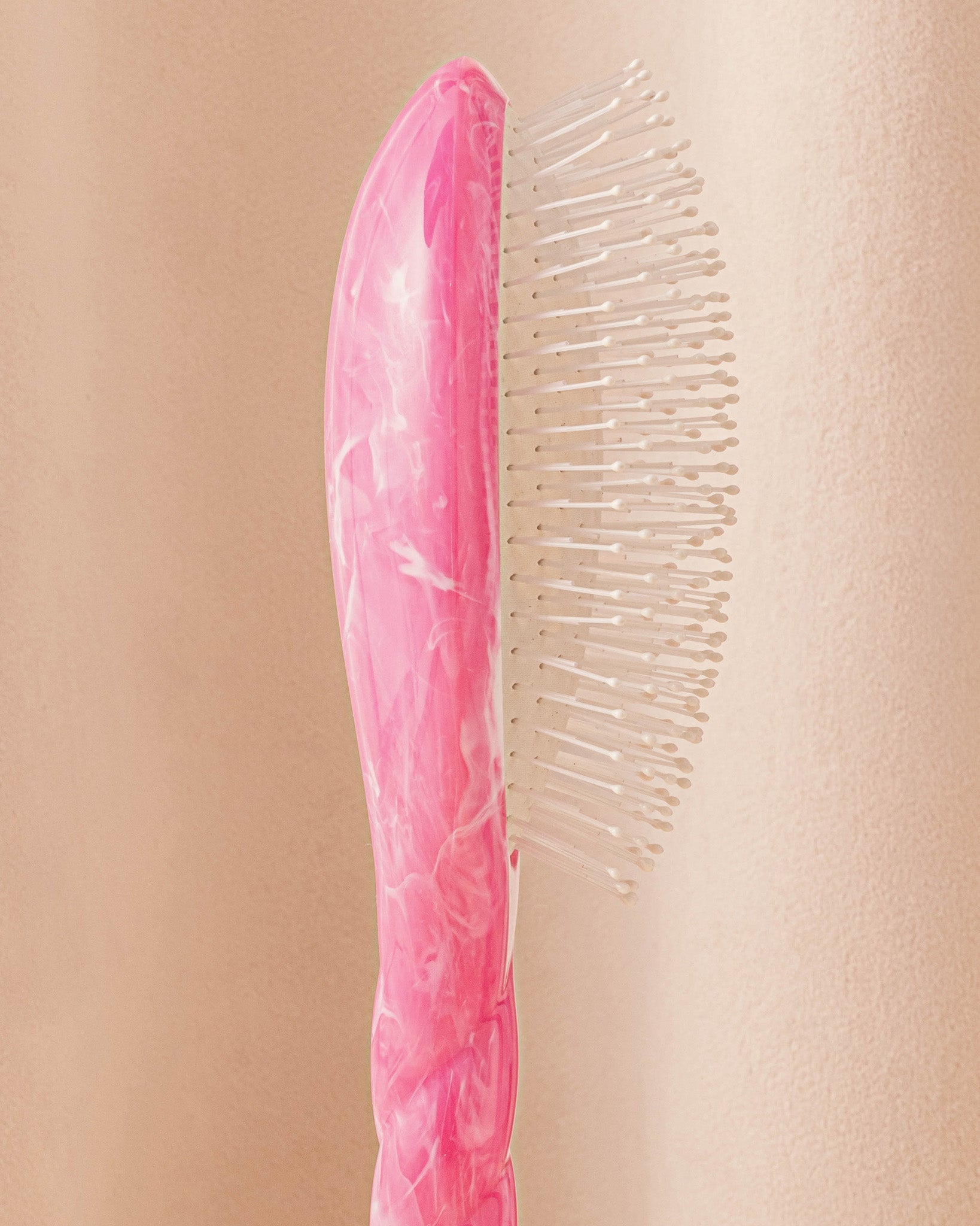 Roseanna x La Bonne Brosse N.04 La Brosse Démêlante & Massante La Miracle Salty Gelato Rose