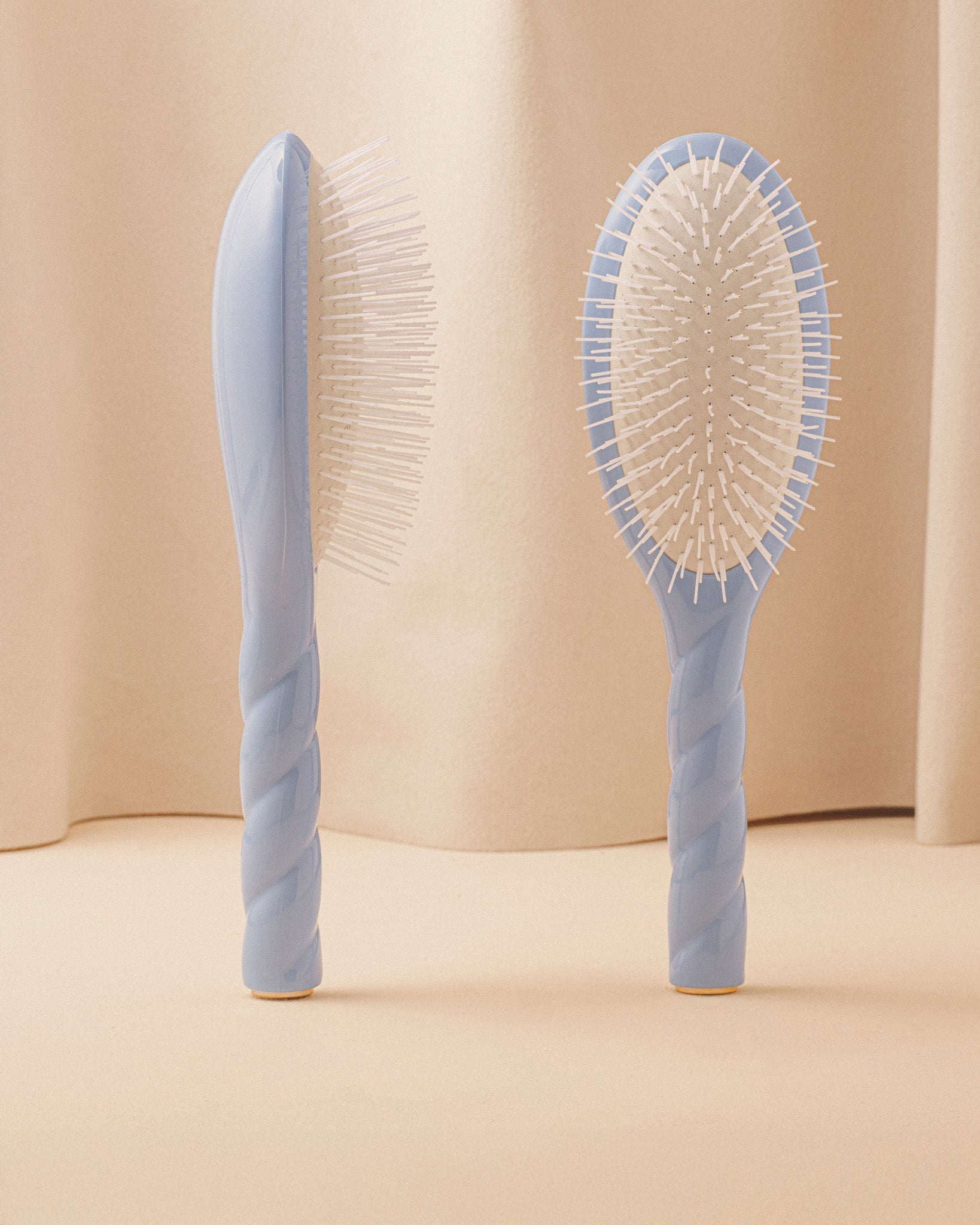 N.07 La Brosse Démêlante & Stimulante l'Intense Bleu Ciel