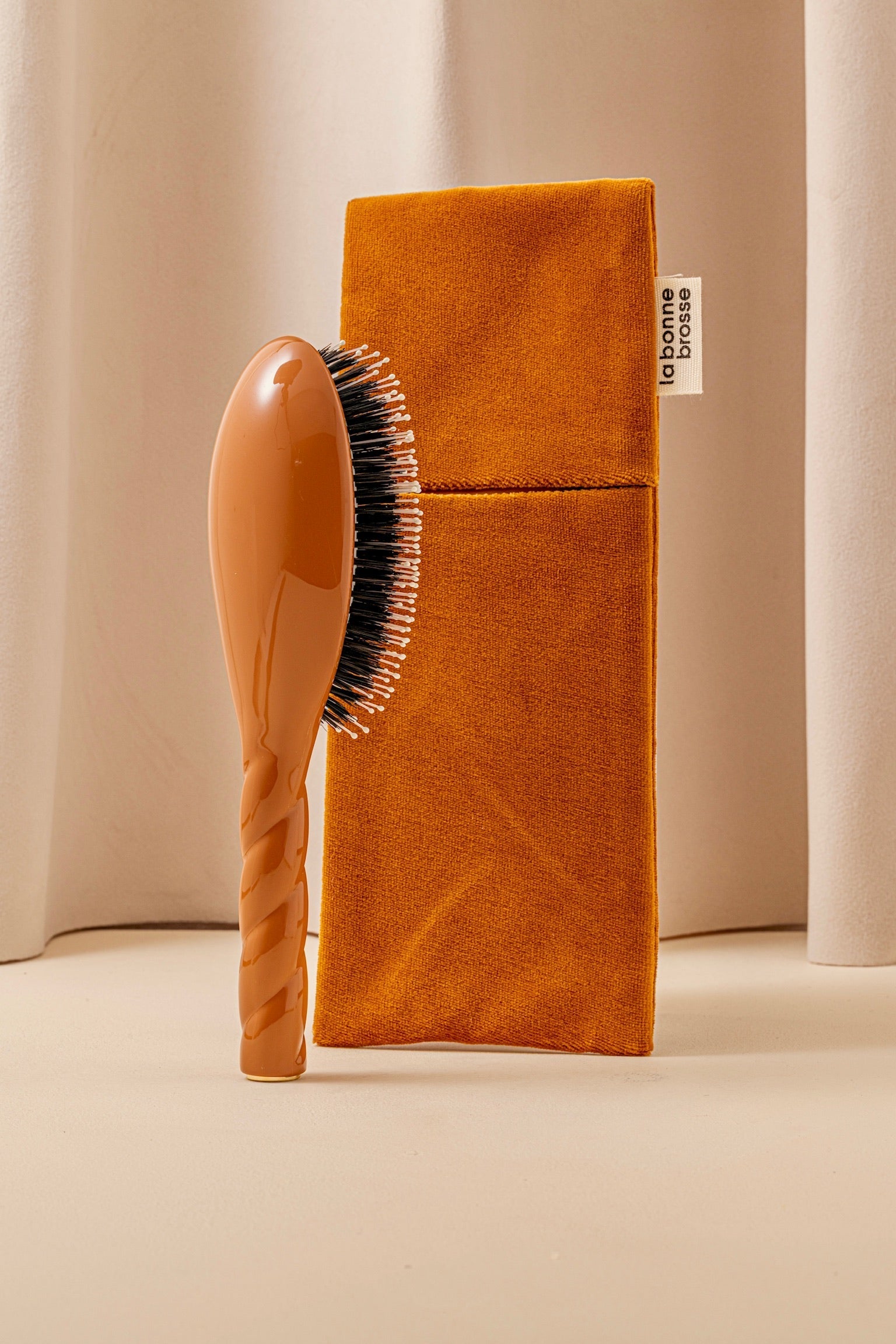 La Pochette "Grande Brosse" Terracotta